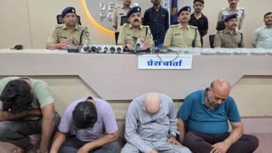'जस्ट डायल' स्कैम: देवास पुलिस ने अंतरराज्यीय ठग गिरोह को दबोचा, 29.50 लाख बरामद 8 WhatsApp Image 2025 10 23 at 18.37.43