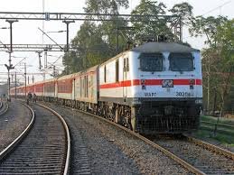 भोपाल होकर जाने वाली 8 ट्रेनें 4 से 8 घंटे विलंब 8 train