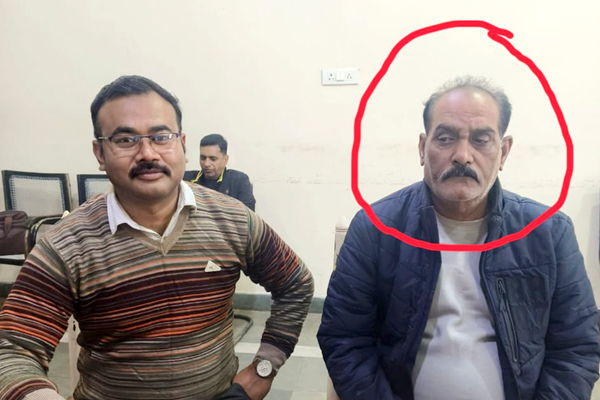 बीईओ कार्यालय का सहायक ग्रेड-2 अधिकारी 1500 की रिश्वत लेते रंगे हाथ गिरफ्तार 1 01 42