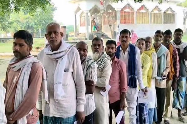 बिहार चुनाव 2025 के पहले फेज में 14 मंत्रियों की किस्मत भी दांव पर,121 सीटों के लिए वोटिंग जारी 2 02 14