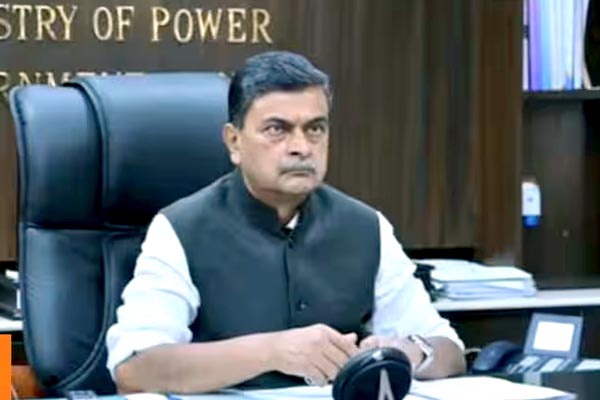 बीजेपी ने वरिष्ठ नेता और पूर्व केंद्रीय मंत्री आरके सिंह को किया निलंबित 1 024