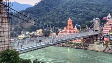 ऋषिकेश में पूरी हुई ‘बजरंग सेतु’ की भव्य तैयारियाँ, जानें कब पार कर पाएंगे आप ये कांच का नया पुल? 8 03 17