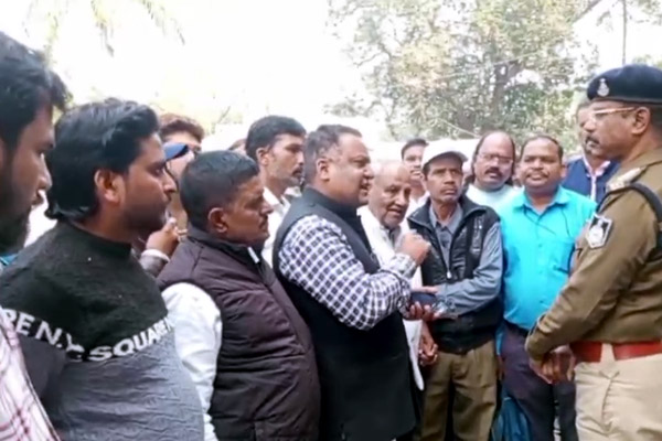 सालीचौका रेलवे ट्रेक पर छात्रा की लाश मिलने की गुत्थी अनसुलझी 1 07 13