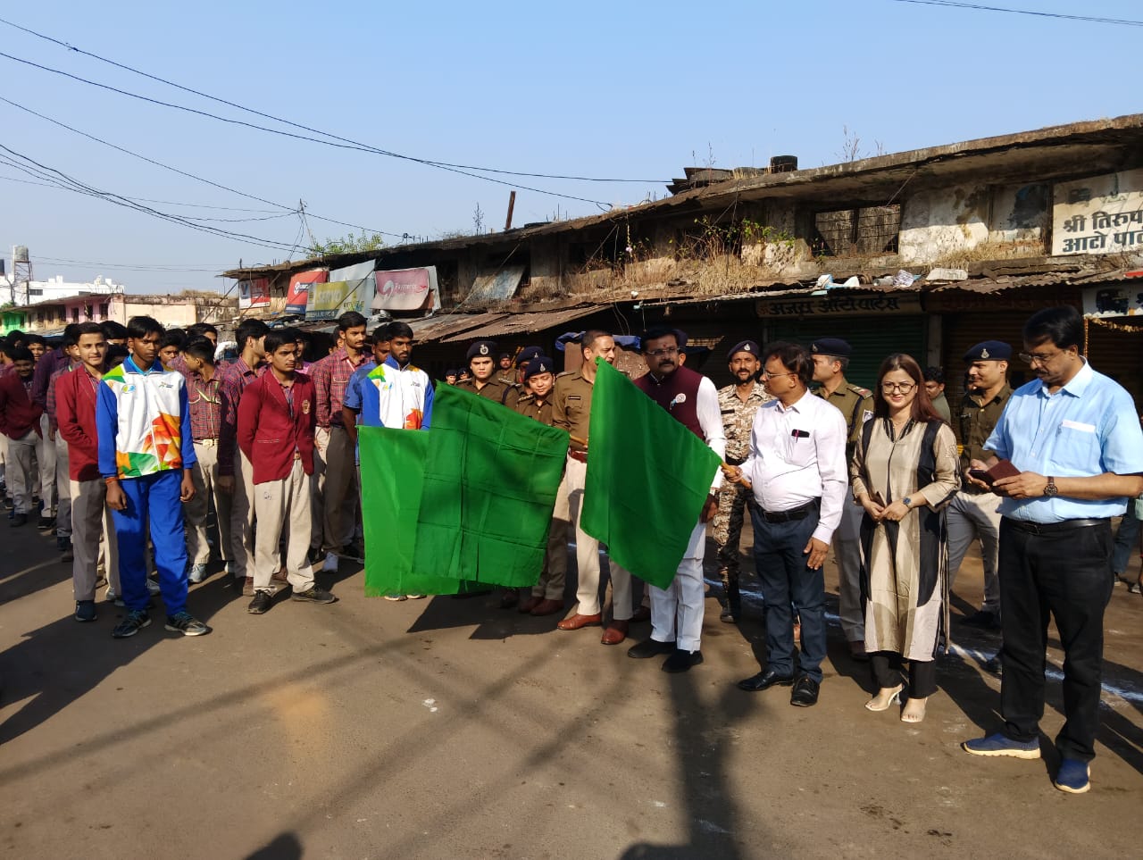 राष्ट्रीय गीत “वंदे मातरम” के 150 वर्ष पूरे होने के उपलक्ष्य में आयोजित हुई मैराथन दौड़ 3 IMG 20251107 WA0364