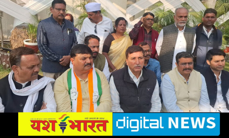 लोकतंत्र और विपक्ष को खत्म करने का षड्यंत्र है एसआइआर, कटनी में पत्रकारों से बातचीत में बोले कांग्रेस के राष्ट्रीय सचिव हरीश चौधरी - कांग्रेस परिवारों के नाम टारगेट कर काटे जा रहे 1 IMG 20251121 155323