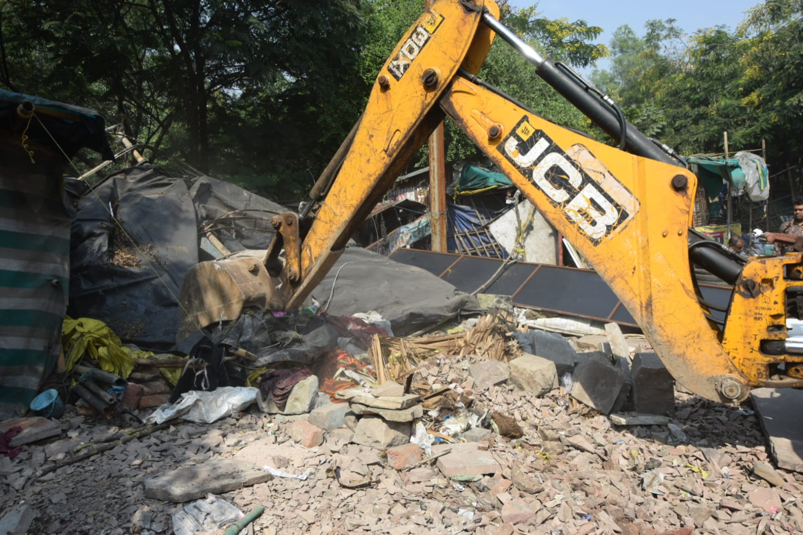 शहर के प्रमुख मार्ग हुए अतिक्रमण मुक्त,कार्रवाई की हो रही है चहुॅंओर सराहना 3 WhatsApp Image 2025 11 09 at 09.48.02