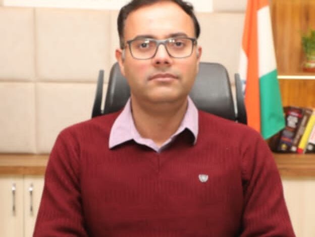 अमानक बीज का विक्रय करने पर 4 विक्रेताओं का विक्रय प्राधिकार निलंबित 1 IMG 20251207 WA0029