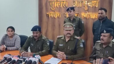 भोपाल में हत्याकांड का 6 घंटे में खुलासा, एक्सीडेंट की फर्जी सूचना देने वाला ही निकला हत्यारा 7 IMG 20251202 173758 1