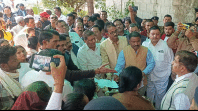 कानून-व्यवस्था 'बेलगाम'! कांग्रेसियों ने आईजी कार्यालय घेरकर बोला हल्ला 6 Screenshot 20251203 184125.WhatsApp