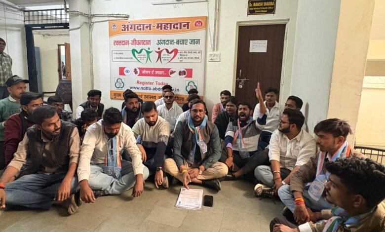 भोपाल: अरनव अस्पताल की फर्जी रिपोर्ट मामले में CMHO ने दो अधिकारियों को जारी किया नोटिस 1 WhatsApp Image 2025 12 15 at 15.47.54