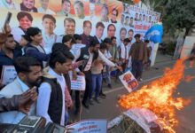 महिला विरोधी बयानों के खिलाफ NSUI का हल्ला बोल, फूंका भाजपा की मानसिकता का पुतला 10 WhatsApp Image 2025 12 23 at 16.44.57