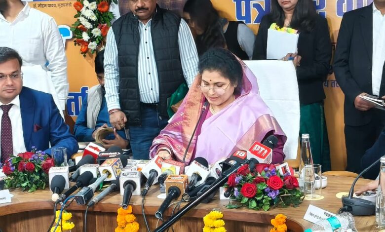 आजादी के बाद जैसा लाभ SC-ST को मिला, वैसा OBC को नहीं: राज्यमंत्री कृष्णा गौर 1 WhatsApp Image 2025 12 26 at 12.41.22