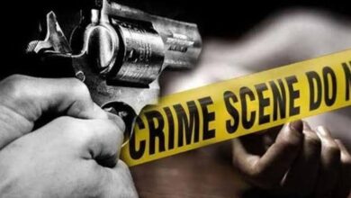 प्रेमी ने प्रेमिका को रेस्टोरेंट में बंधक बना कर पीटा, फिर की फायरिंग, आरोपी गिरफ्तार 7 images 1 1