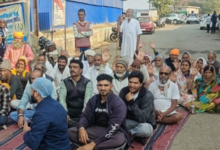 वाह रे सिस्टम ....: गंदी नाली का पानी सड़क पर बहने से नाराज परिक्रमावासीयों का सड़क पर धरना 10 Screenshot 20260122 113328.WhatsApp