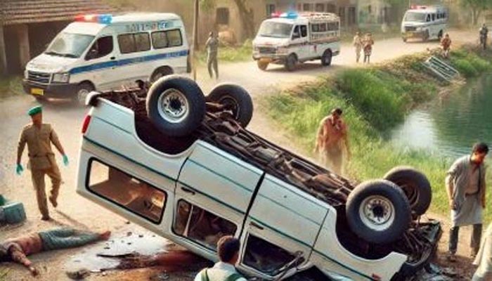 गणतंत्र दिवस की खुशियां मातम में बदलीं: बच्चों से भरी पिकअप पलटी, 24 से ज्यादा घायल; 1 Untitled 4 copy 10