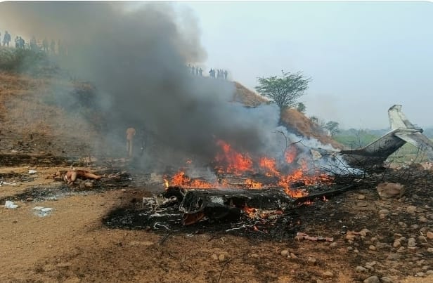 महाराष्ट्र के उपमुख्यमंत्री अजित पवार के विमान का भारी हादसा — बारामती में क्रैश, 5 की मौत 2 WhatsApp Image 2026 01 28 at 10.31.10