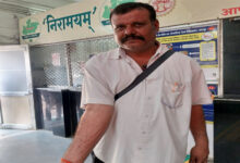 बांद्रा–पटना एक्सप्रेस में सीटीआई पर चाकूओं से हमला 5 02 3