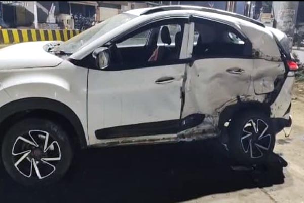 तेज रफ्तार एमजी हेक्टर का कहर: शराबी चालक ने पुलिसकर्मी समेत 4 को रौंदा, 14 वर्षीय मासूम गंभीर 2 024