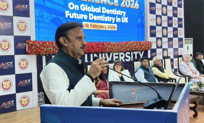 भोपाल बना डेंटल इनोवेशन का ग्लोबल हब, इंटरनेशनल कॉन्फ्रेंस में फ्यूचर ऑफ डेंटिस्ट्री पर हुआ मंथन 1 IMG 20260218 WA0065