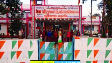 प्रारंभिक जांच में दोषी शिक्षिका को बचा रहा प्रशासन, विभागीय जांच कराने की बजाए रोकी केवल एक वेतन वृद्धि, डीपीसी ने बना दिया हॉस्टल का वार्डन, डीईओ की कार्यप्रणाली पर उठे सवाल, बच्चों की उत्तर पुस्तिकाएं लिखने का मामला, अब फिर से हो रही मामले की जांच 10 IMG 20260225 WA0020