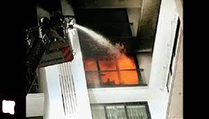 विले पार्ले की ऊंची इमारत में आग, बुजुर्ग महिला की मौत 1 Untitled 6 copy 3