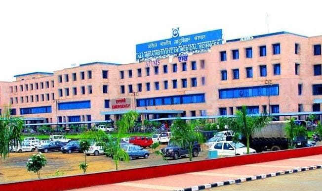 एम्स भोपाल में कागज़ लुगदी कला कार्यशाला कल 1 WhatsApp Image 2026 02 15 at 13.06.47