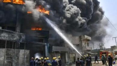 काकीनाडा में पटाखा फैक्ट्री में भीषण धमाका, 21 की मौत 3 ap firejpg 1772278610884