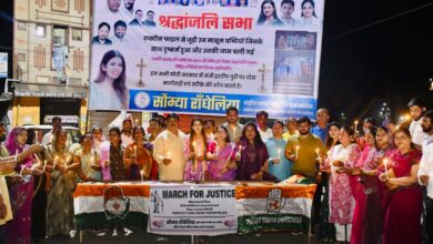 एपस्टीन मामले पर कैंडल मार्च और श्रद्धांजलि सभा, महिला कांग्रेस हरदीप पूरी के इस्तीफे पर अड़ी 14 IMG 20260308 WA0030