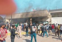 पाकिस्तान खामेनेई की मौत पर कराची में भड़का गुस्सा, US एंबेसी में आग; तोड़फोड़ 5 Untitled 1 copy