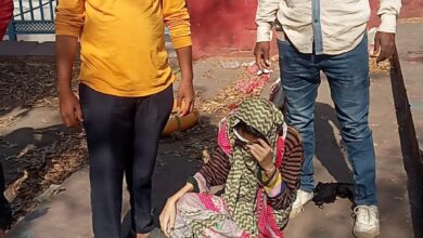 बड़े तालाब में कूदी महिला को गोताखोरों ने मौत के मुंह से निकाला 6 WhatsApp Image 2026 03 02 at 16.02.44