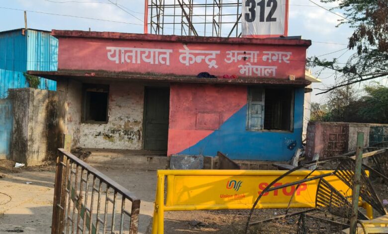 बंद पड़ी अन्ना नगर पुलिस चौकी बनी असामाजिक तत्वों का अड्डा 1 WhatsApp Image 2026 03 03 at 10.04.32