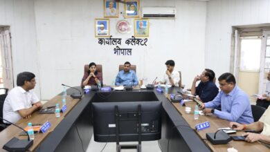 अधिकारियों को हिदायत, अतिक्रमण पर करें कार्रवाई 6 WhatsApp Image 2026 03 24 at 11.03.22