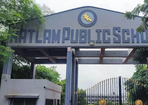 आबकारी भर्ती परीक्षा में बड़ा फर्जीवाड़ा, 30 मिनट में हल किए 100 सवाल, रतलाम के 12 फर्जी टॉपर्स पर एफआईआर 1 abkari schol