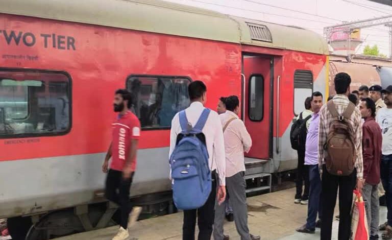 रेलवे की समर सौगात: MP के रास्ते चलेंगी गर्मी की स्पेशल ट्रेनें, भोपाल-इटारसी समेत इन स्टेशनों पर होगा हॉल्ट 1 gggg