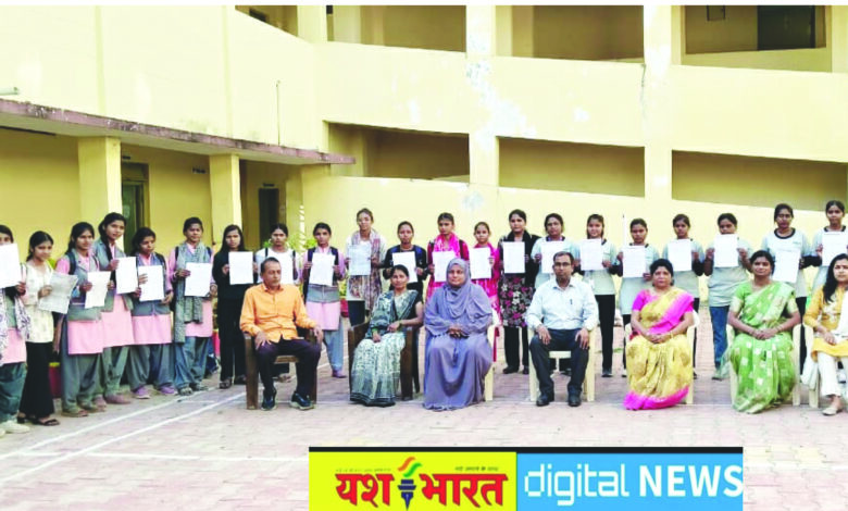 136 युवाओं को मिले रोजगार के अवसर, विजयराघवगढ़ कॉलेज में प्लेसमेंट ड्राइव का आयोजन, जॉब ऑफर लेटर भी दिए गए 1 vigadh