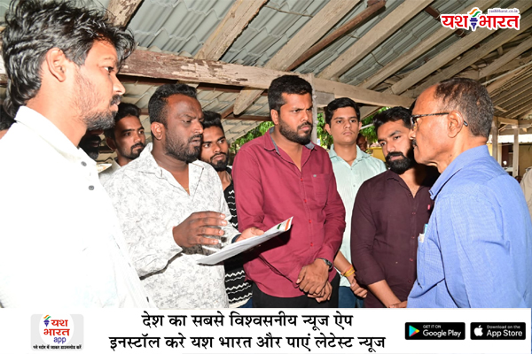 छात्राओं से दुर्व्यवहार मामले में एनएसयूआई का उग्र प्रदर्शन, मुख्यमंत्री के नाम सौंपा ज्ञापन 1 01 7