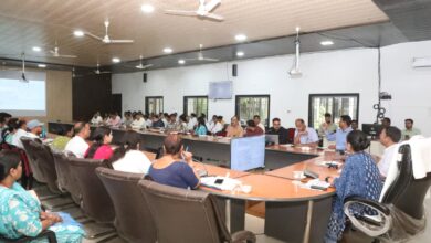 लापरवाही पर सीधे एक्शन” स्वास्थ्य महकमे पर कलेक्टर ने दिखाया सख्त रुख 10 04