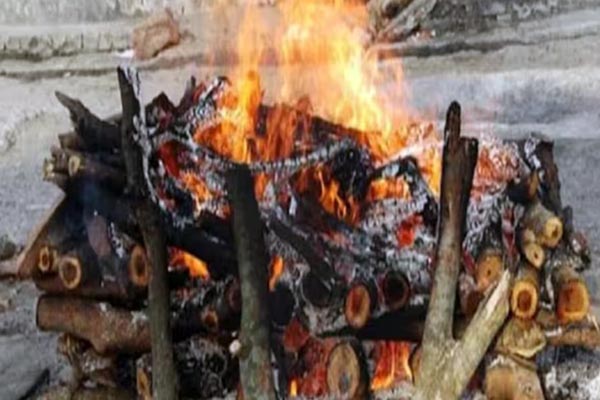 जलती चिता पर कूदकर युवक ने दी जान, सिहोरा खितौला के मुक्तिधाम में सनसनी 1 09 6