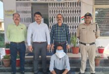 शेयर मार्केट के नाम पर 3 करोड़ की ठगी करने वाला दूसरा आरोपी गिरफ्तार, रिटर्न का झांसा देकर लगाई करोड़ों की चपत, पुलिस ने खमरिया से दबोचा शातिर जालसाज 5 IMG 20260403 WA0032