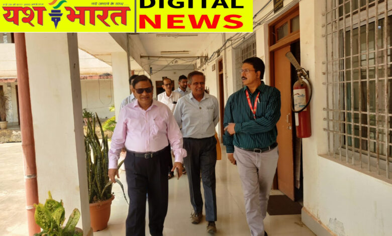 MPPSC परीक्षा: प्रथम पाली में बैठे 1058 परीक्षार्थी, संभागीय पर्यवेक्षक भार्गव ने कटनी के परीक्षा केंद्रों का लिया जायजा 1 IMG 20260426 133041
