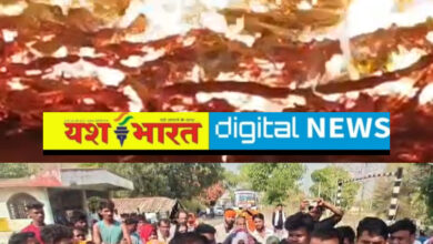 आगजनी में प्रौढ़ की मौत के बाद भड़का ग्रामीणों का गुस्सा, सड़क जाम कर लगाए गंभीर आरोप, वीडियो सोशल मीडिया पर वायरल 9 IMG 20260426 195408