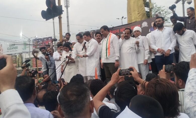 महिला आरक्षण पर भाजपा के खिलाफ कांग्रेस का पैदल मार्च , एम पी कांग्रेस का शीर्ष नेतृत्व मौजूद रहा 1 Screenshot 2026 04 26 20 57 29 82 99c04817c0de5652397fc8b56c3b3817