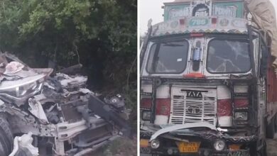 अचानक ब्रेक लगाने से ट्रक से जा भिड़ी कार, तीन लोगों की मौत 6 Untitled 2 copy 2