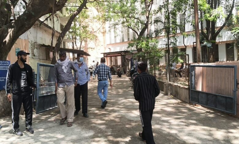 ट्रक की टक्कर से बाइक सवार मजदूर की मौत, भांजा गंभीर रूप से घायल 1 WhatsApp Image 2026 04 09 at 12.33.23