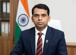 शासन की योजनाओं का लाभ आम जनता को दिलाना प्राथमिकता - नर्मदापुरम जिले के नवागत कलेक्टर सोमेश मिश्रा की यश भारत से खास चर्चा। 1 ashii