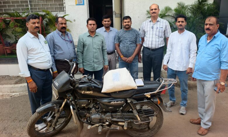 3 किलो गांजे के साथ दो शातिर बदमाश गिरफ्तार 1 crime ganja