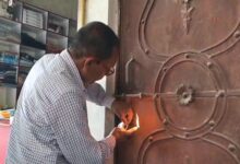 बिना डिग्री चल रहा था ‘हॉस्पिटल’, महिला की हालत बिगड़ी तो प्रशासन ने मारा छापा 15 01 34