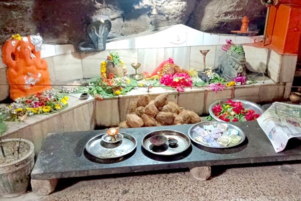 जटाओं की रहस्यमयी गुफा में विराजे भोलेनाथ,पचमढ़ी उमड़ रही आस्था की भीड़ 3 014 2
