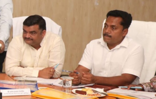 जिला विकास एवं सलाहकार समिति की बैठक में विकास कार्यों पर मंथन 2 02