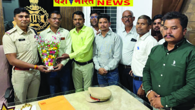 यातायात थाने में वर्चुअल मोटर साइकिल प्रशिक्षण प्रणाली से अवगत हुए विभिन्न संगठनों के पदाधिकारी, ट्रैफिक पाठशाला एवं सिम्युलेटर रूम की मिली जानकारी 9 03 27
